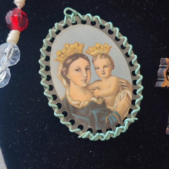 Religious Bundle Lot Rosary Necklace with Cross Pendants Glow In Dark Jewelry - Picture 4 of 9